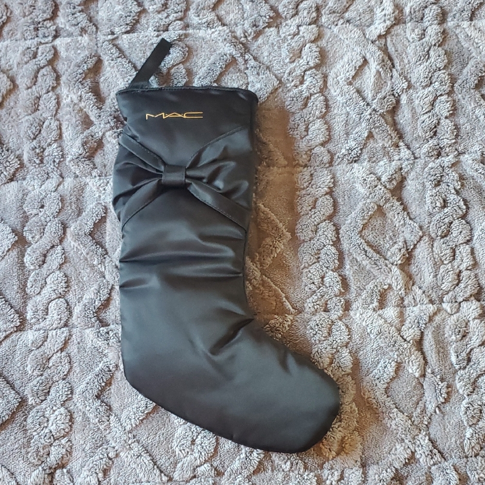 #10 - MAC Black Makeup Stocking